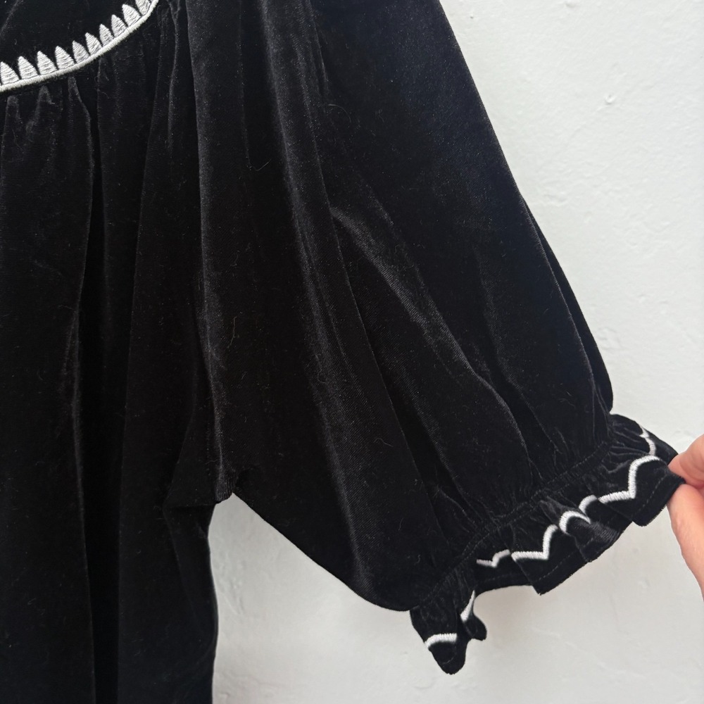 Fate Puff Sleeve Embroidered Velvet Top Women Size Medium Black New - Picture 6 of 12